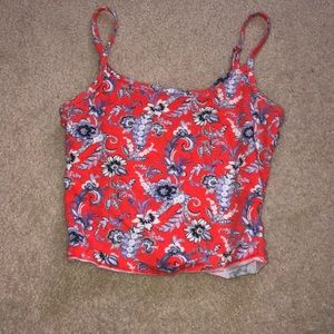 Flower cropped tank top.